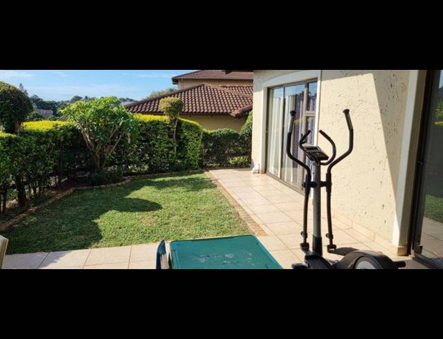 3 BEDROOM APARTMENT FOR SALE IN LA LUCIA